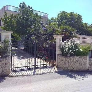 https://villa-caroline.splithotels.org
