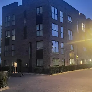 Kayz Lodge- Luxury Ensuite-private & Shared In A New House At The Olympic Village Overlooking Stratford Westfield And Tube Station , Londra Regno Unito
