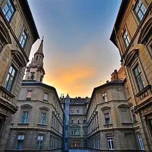 Focus Point , Budapest Hungría